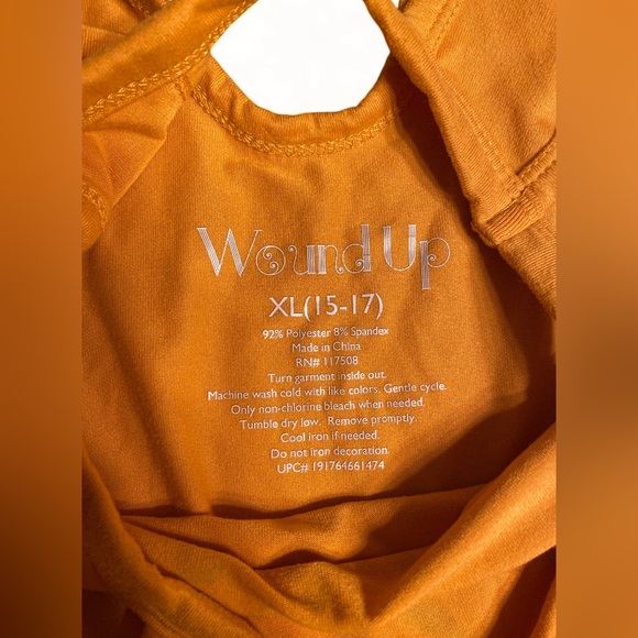 Wound Up, Sleeveless Never Say Monday Top - Picture 2 of 7